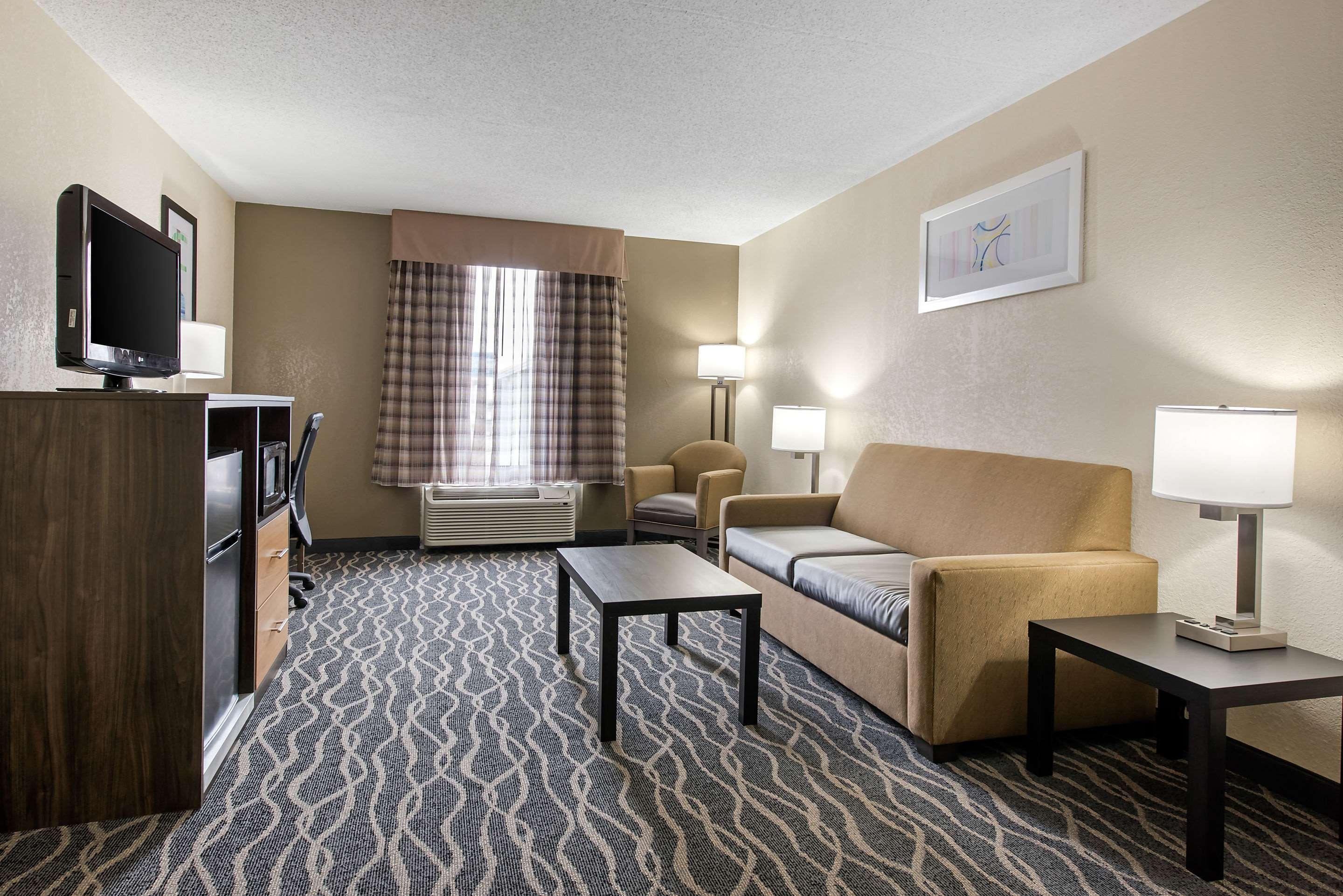 Quality Inn & Suites Lafayette I-65 Ngoại thất bức ảnh