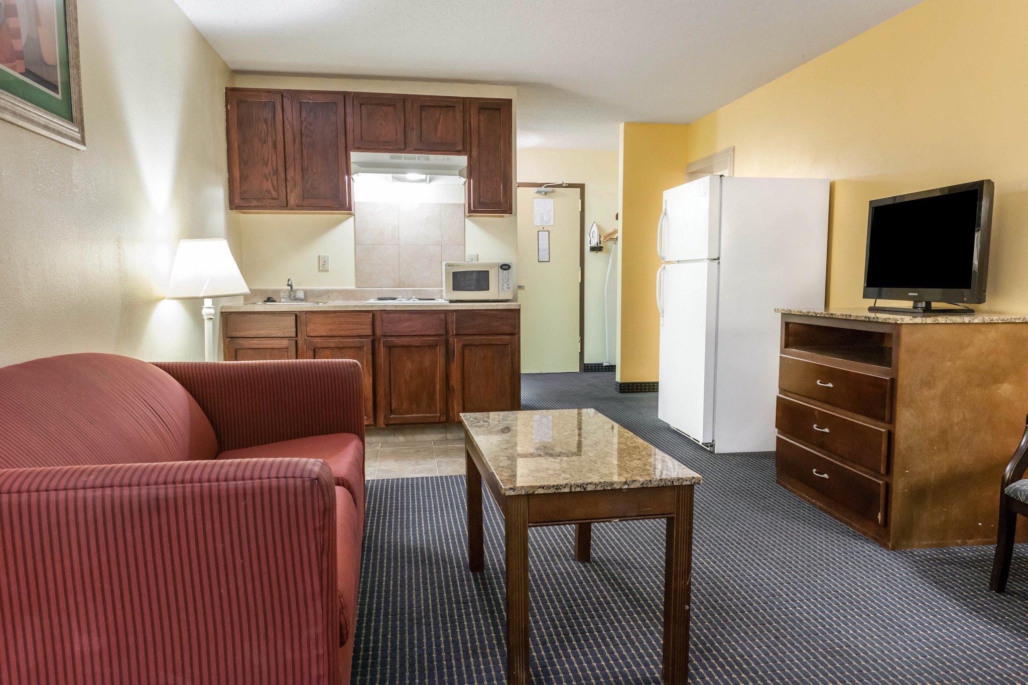 Quality Inn & Suites Lafayette I-65 Ngoại thất bức ảnh