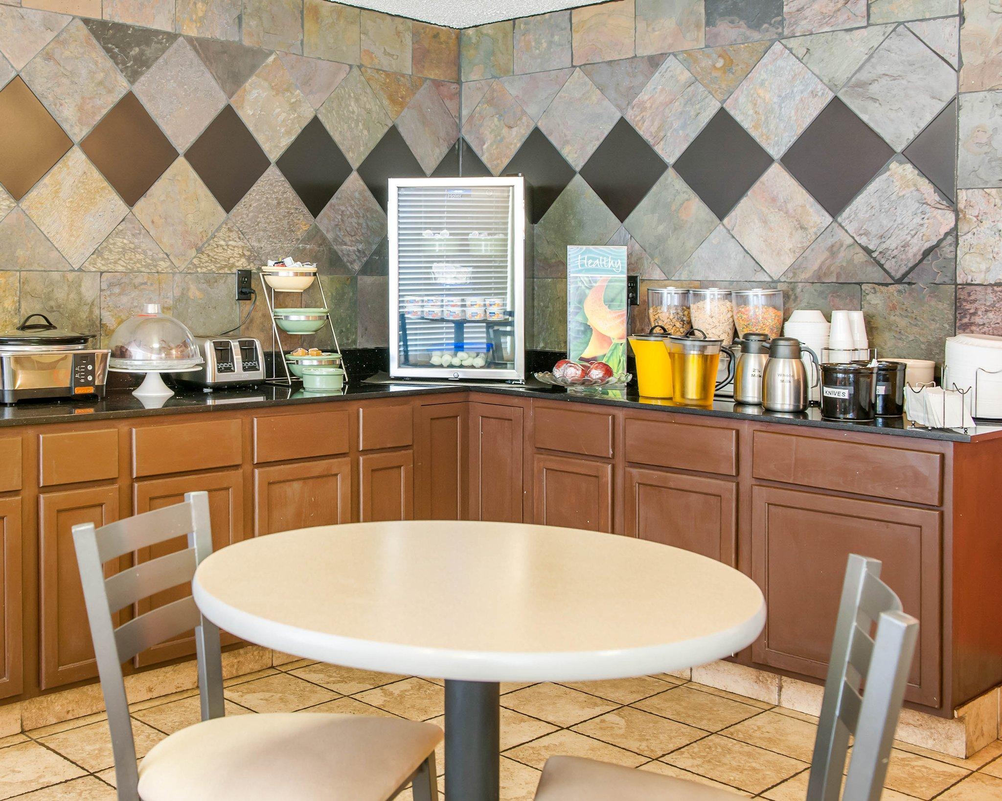 Quality Inn & Suites Lafayette I-65 Ngoại thất bức ảnh