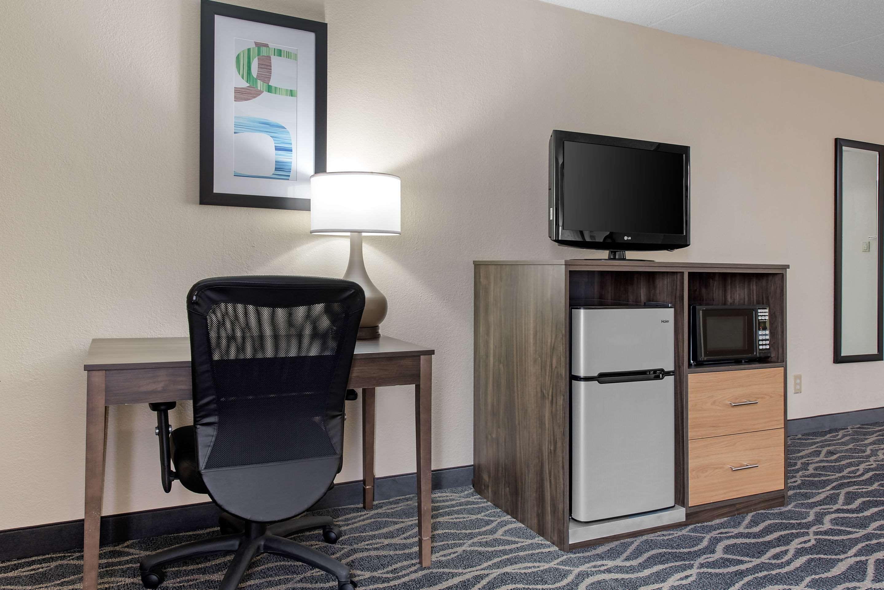 Quality Inn & Suites Lafayette I-65 Ngoại thất bức ảnh