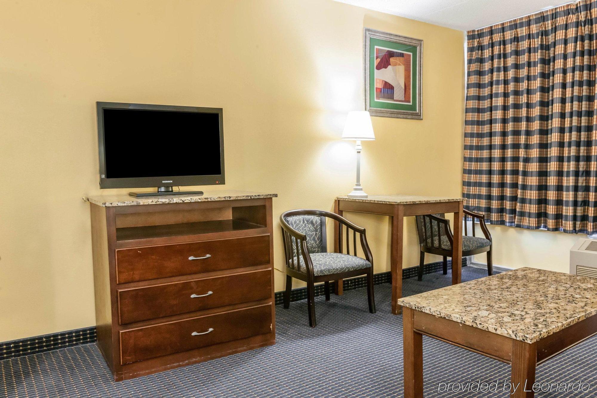 Quality Inn & Suites Lafayette I-65 Ngoại thất bức ảnh