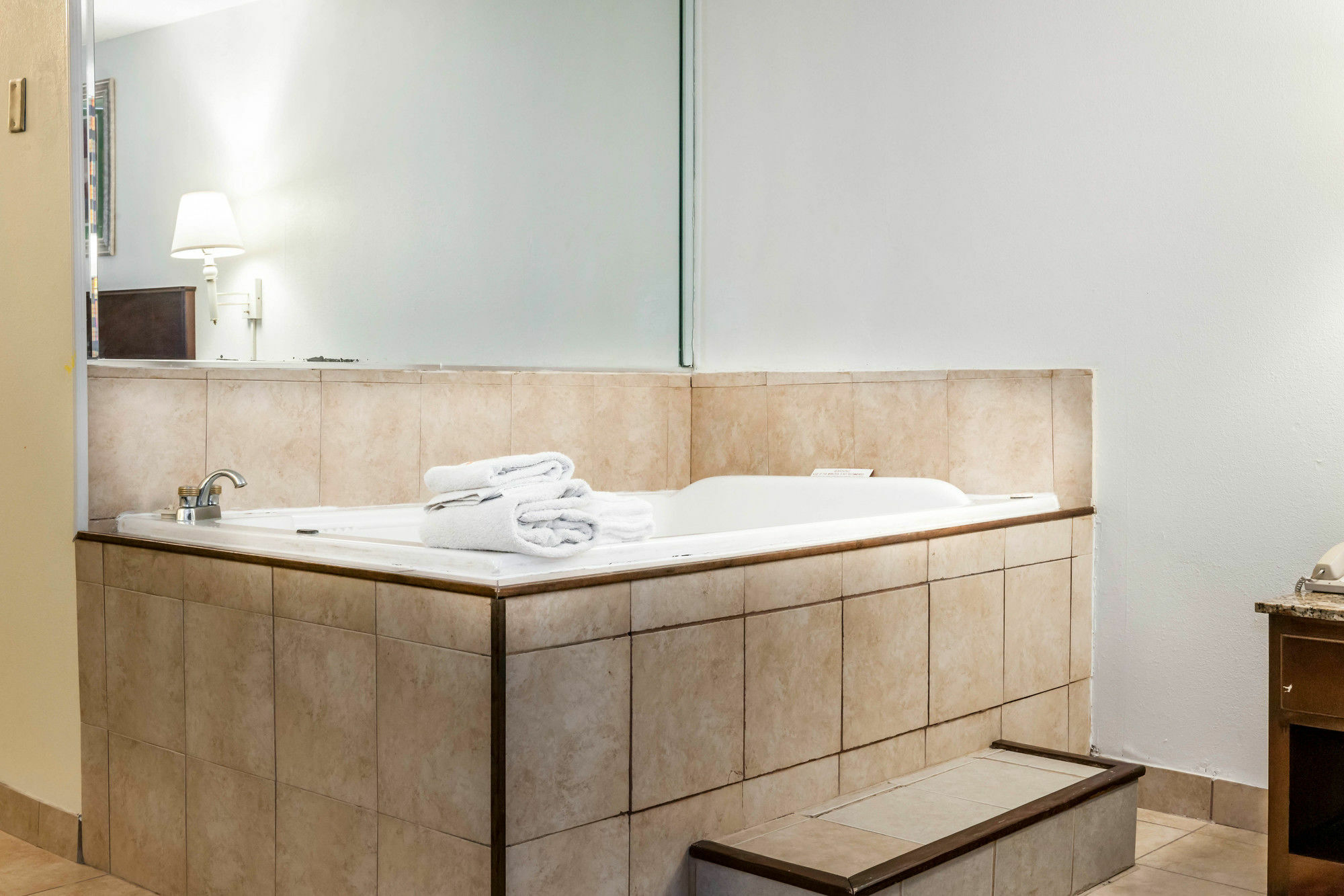 Quality Inn & Suites Lafayette I-65 Ngoại thất bức ảnh